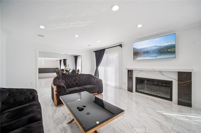 17158 Citronia Street, Northridge, CA 91325