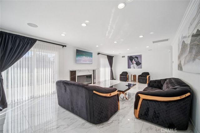 17158 Citronia Street, Northridge, CA 91325