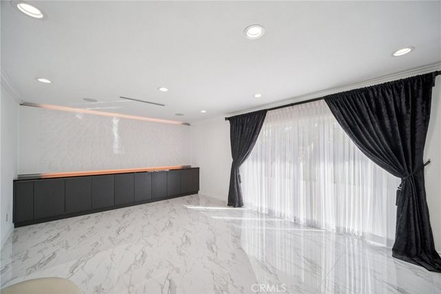 17158 Citronia Street, Northridge, CA 91325