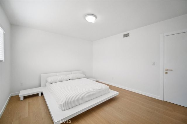 17158 Citronia Street, Northridge, CA 91325