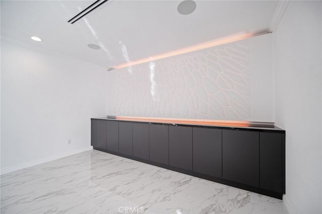 17158 Citronia Street, Northridge, CA 91325