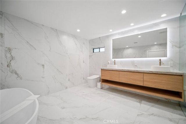 17158 Citronia Street, Northridge, CA 91325