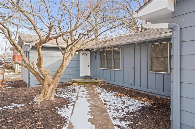 612 Christopher Street, Warrensburg, MO 64093