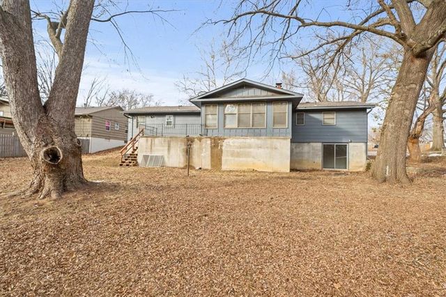 612 Christopher Street, Warrensburg, MO 64093