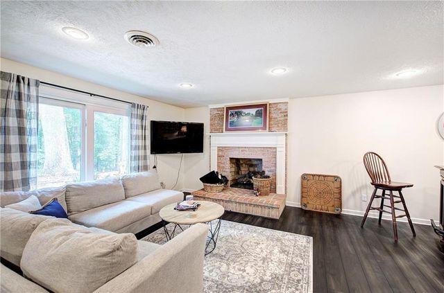 12 Tamarack Point, Jasper, GA 30143