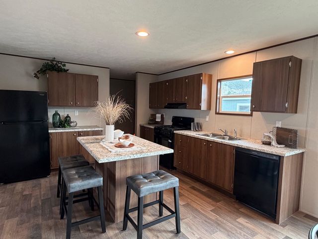 112 Silver Queen Circle, Parachute, CO 81635