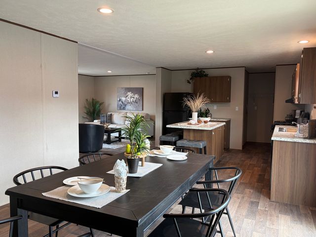112 Silver Queen Circle, Parachute, CO 81635
