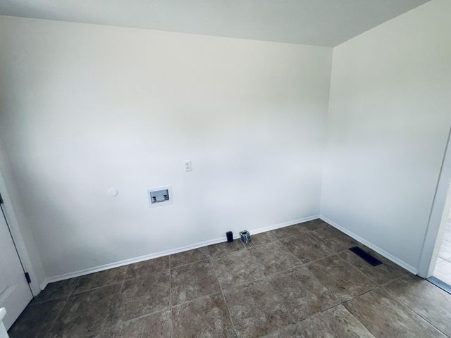 601 C L Manier ST, Lebanon, TN 37087