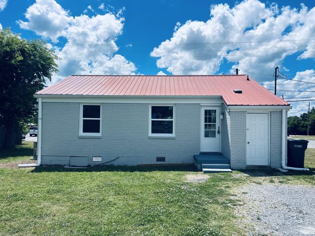 601 C L Manier ST, Lebanon, TN 37087