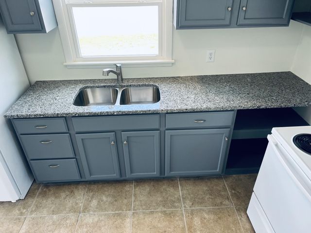 601 C L Manier ST, Lebanon, TN 37087