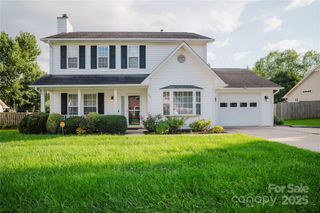 920 Woodhill Drive, Fletcher, NC 28732