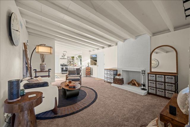 1020 Cummins Way, West Sacramento, CA 95605