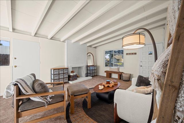 1020 Cummins Way, West Sacramento, CA 95605