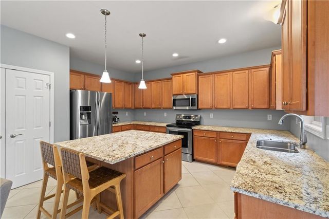 1785 Dawn Valley Trail, Cumming, GA 30040