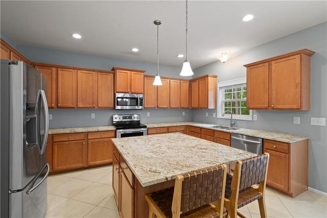 1785 Dawn Valley Trail, Cumming, GA 30040
