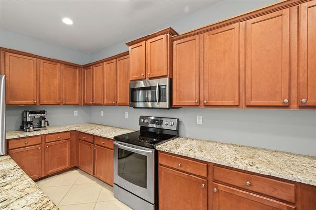 1785 Dawn Valley Trail, Cumming, GA 30040