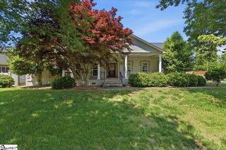 212 Watersedge Drive, Boiling Springs, SC 29316