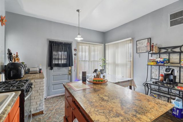2238 Orchard Street, Blue Island, IL 60406