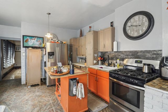 2238 Orchard Street, Blue Island, IL 60406