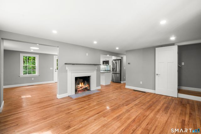 537 Bushy Hill Road, Simsbury, CT 06070