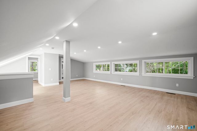 537 Bushy Hill Road, Simsbury, CT 06070
