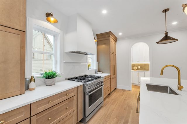 417 Poplar Street, Boston, MA 02131