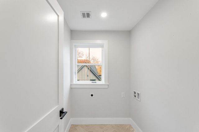 417 Poplar Street, Boston, MA 02131