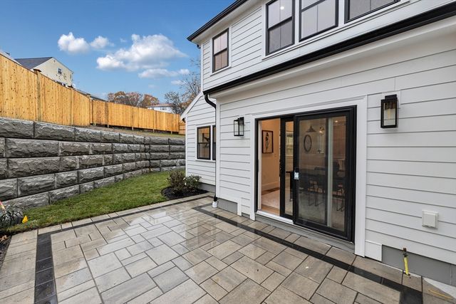 417 Poplar Street, Boston, MA 02131