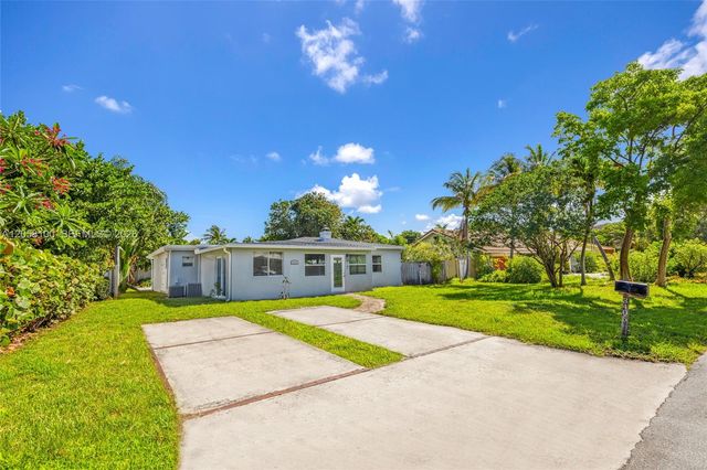 3405 Robbins Road, Pompano Beach, FL 33062