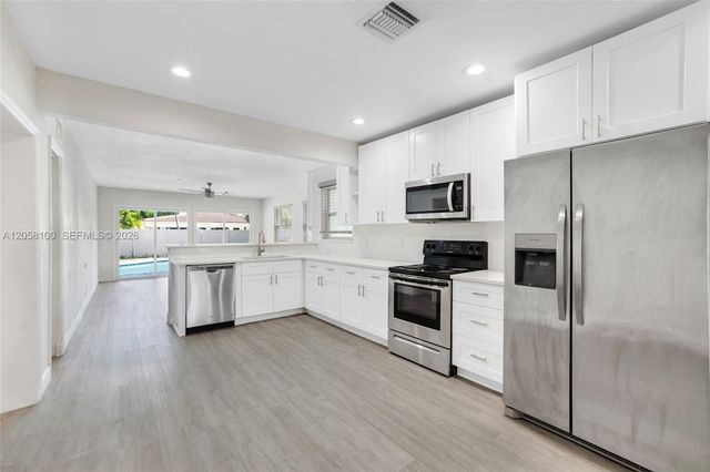 3405 Robbins Road, Pompano Beach, FL 33062