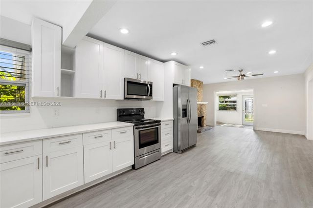 3405 Robbins Road, Pompano Beach, FL 33062