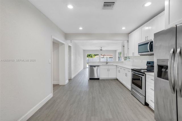 3405 Robbins Road, Pompano Beach, FL 33062