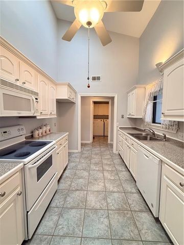 330 WINDERMERE Boulevard 330, Alexandria, LA 71303