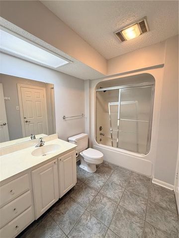 330 WINDERMERE Boulevard 330, Alexandria, LA 71303