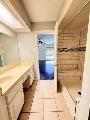 330 WINDERMERE Boulevard 330, Alexandria, LA 71303