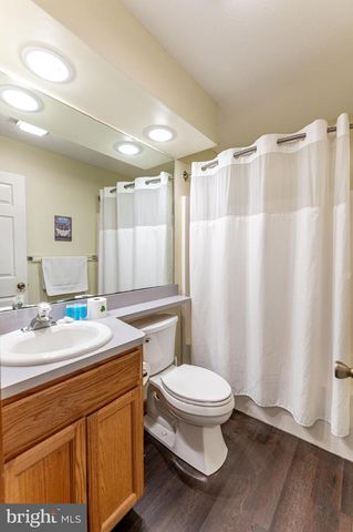 412 HICKORY DR, Tannersville, PA 18372