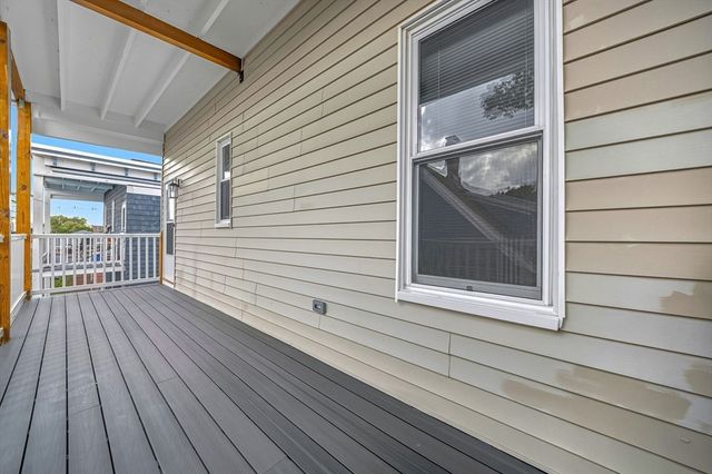 24 Hinckley 2, Boston, MA 02125