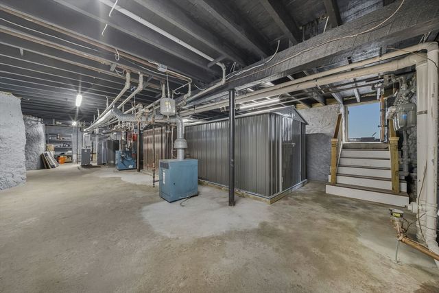 24 Hinckley 2, Boston, MA 02125