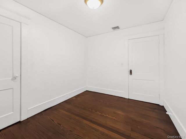 80 Prospect Avenue, Middletown, NY 10940