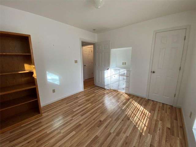 24501 Pine Oaks Lane, Huntsville, TX 77320
