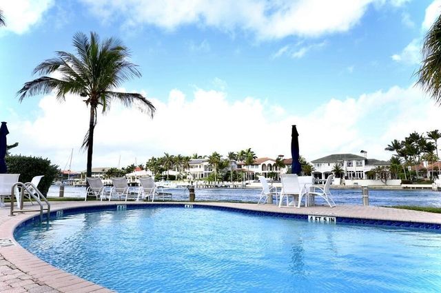 1043 HILLSBORO MILE 21C, Hillsboro Beach, FL 33062