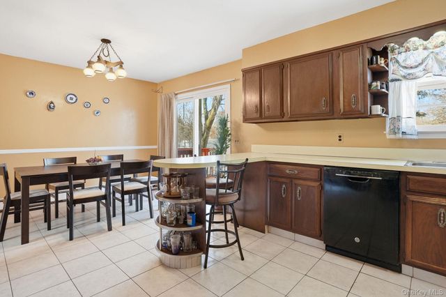 12 North Street, Montrose, NY 10548