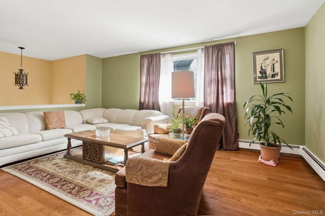 12 North Street, Montrose, NY 10548