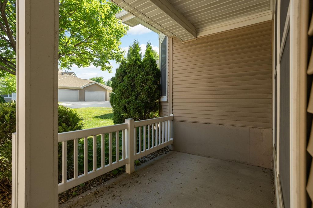 909 Bahls Drive, Hastings, MN 55033 — photo 2