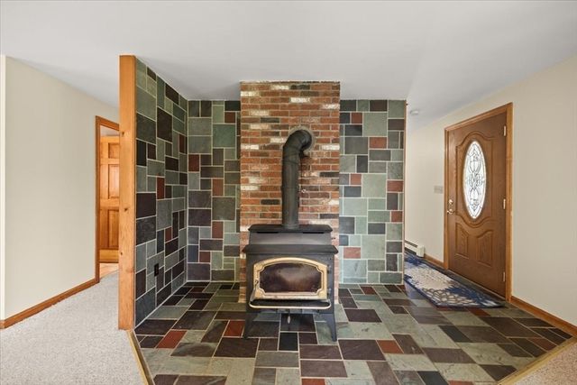 44 Liberty St, Taunton, MA 02718