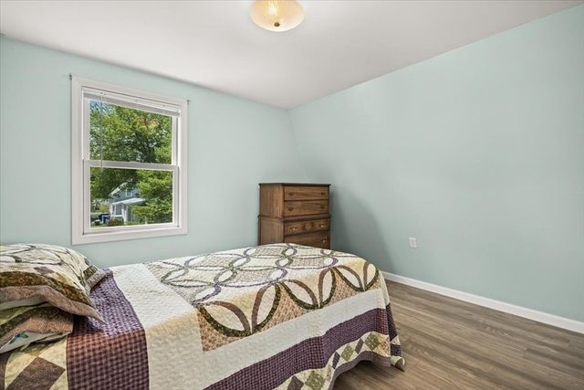44 Liberty St, Taunton, MA 02718