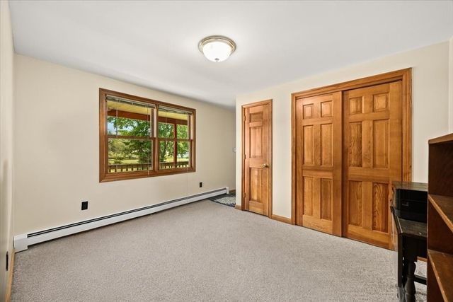 44 Liberty St, Taunton, MA 02718