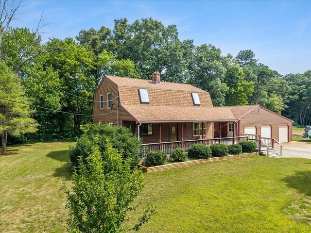 44 Liberty St, Taunton, MA 02718