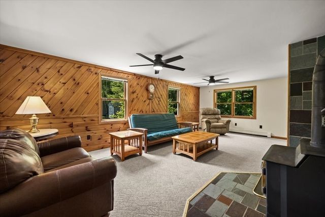 44 Liberty St, Taunton, MA 02718