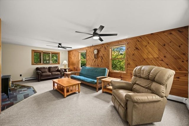 44 Liberty St, Taunton, MA 02718